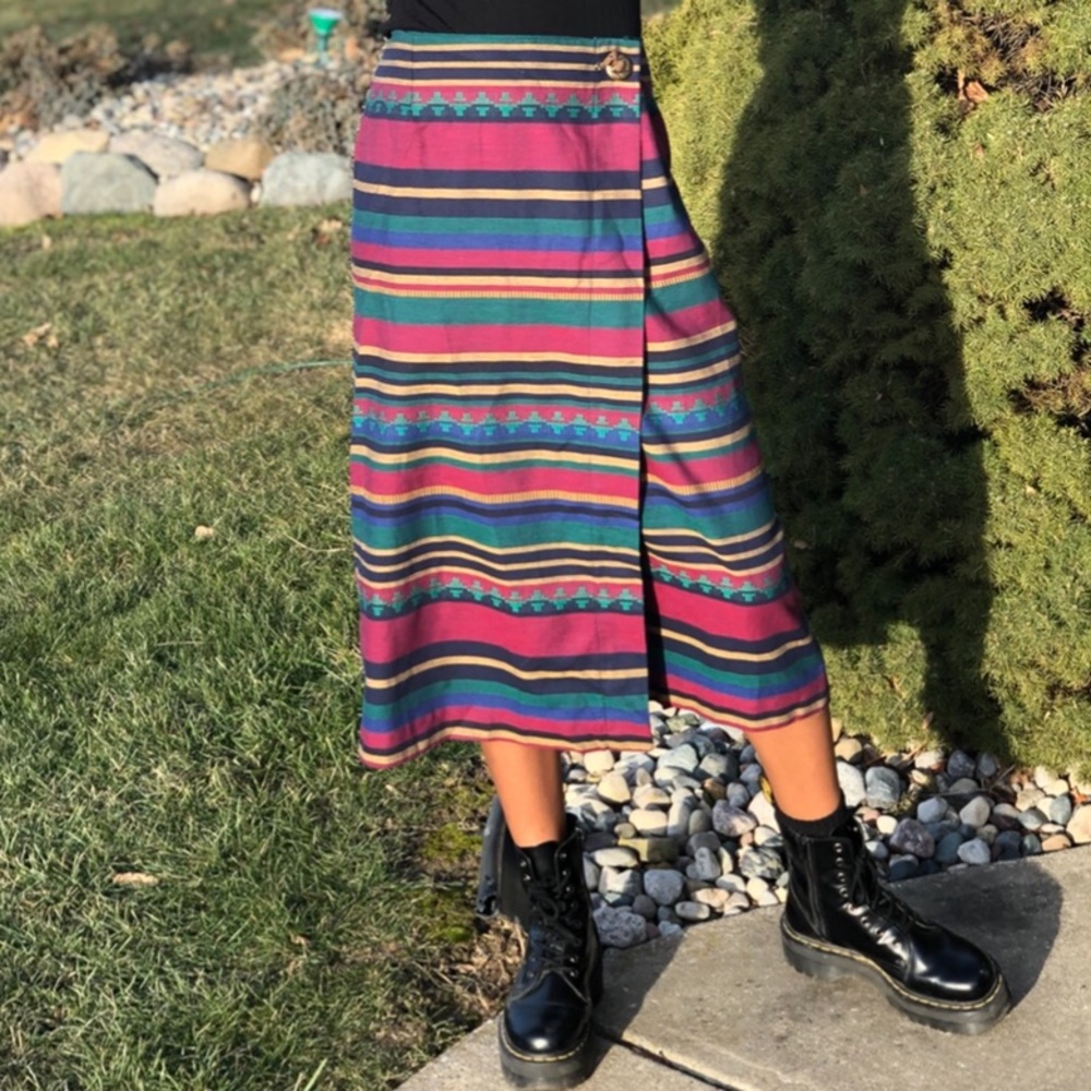 Vintage patterned midi skirt